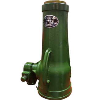 怎么使用機(jī)械千斤頂才不傷汽車底盤